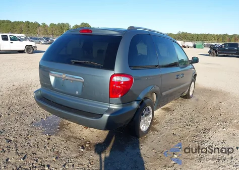 2005 Chrysler Town & Country из США, поврежденный, VIN 1C4GP45R45B417772